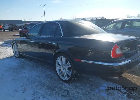 2006 Jaguar Xj Xjr из США, поврежденный, VIN SAJWA73C96TH00889